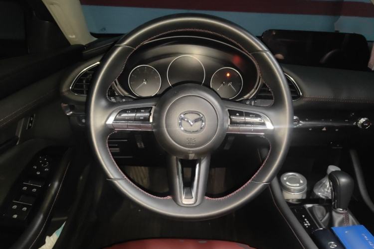 Used Mazda 3 Axela 2022 2.0L Automatic Premium Black Obsidian Edition Steering Wheel