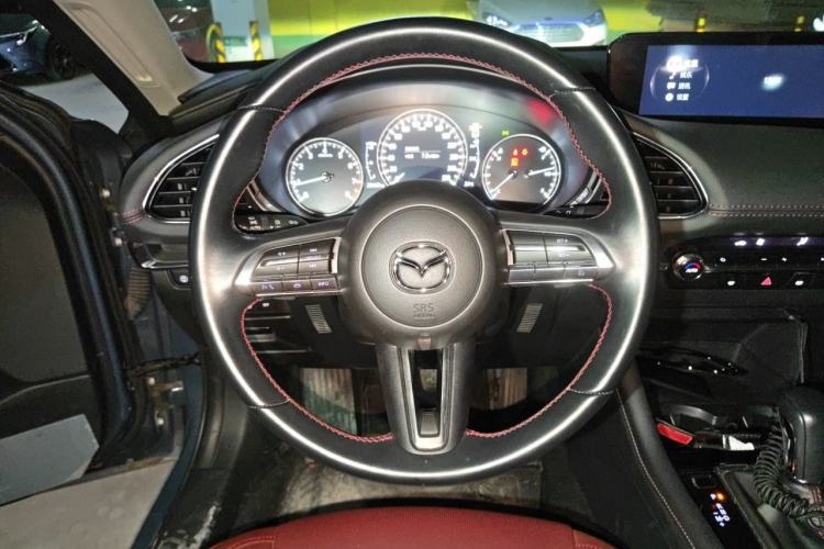 Used Mazda 3 Axela 2022 2.0L Automatic Zhiyao Obsidian Edition Steering Wheel