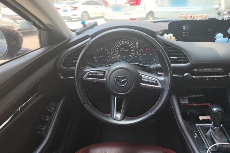 Used Mazda 3 Axela 2022 2.0L Automatic Premium Black Obsidian Edition Steering Wheel