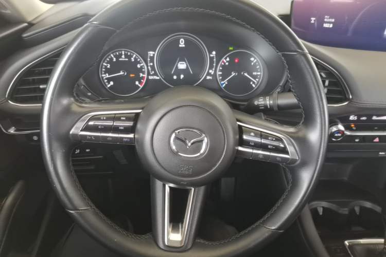 Used Mazda 3 Axela 2022 2.0L Automatic Zhi Rui Edition Steering Wheel