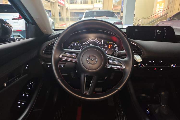 Used Mazda 3 Axela 2022 2.0L Automatic Premium Black Obsidian Edition Steering Wheel