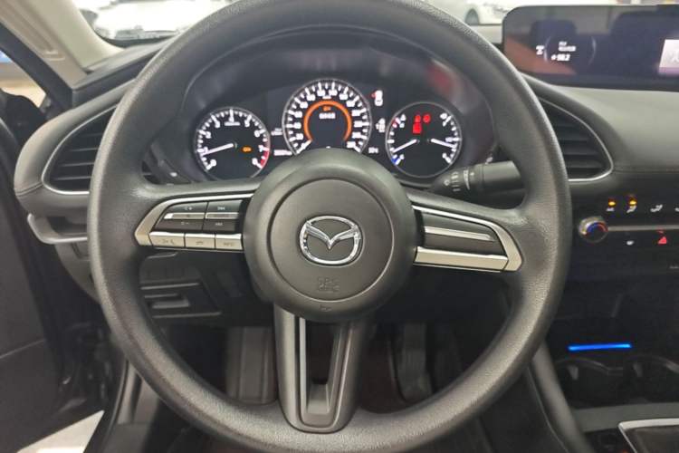 Used Mazda 3 Axela 2022 2.0L Automatic Zhiqing Edition Steering Wheel