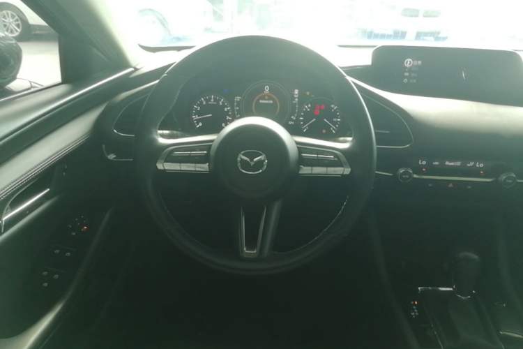 Used Mazda 3 Axela 2022 2.0L Automatic Zhiya Edition Steering Wheel