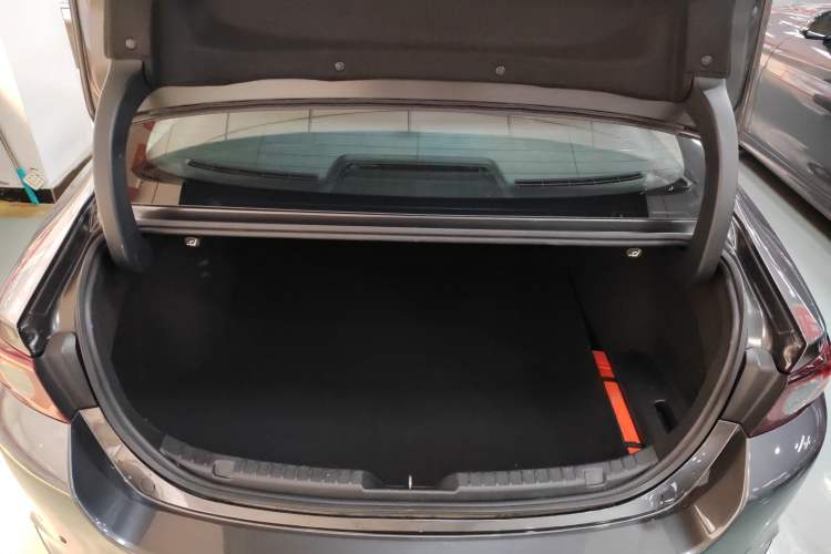 Used Mazda 3 Axela 2022 2.0L Automatic Zhiya Edition Trunk