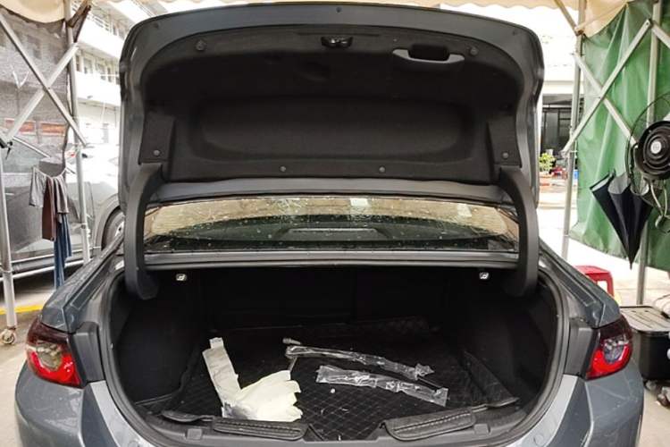 Used Mazda 3 Axela 2022 2.0L Automatic Zhiqing Edition Trunk
