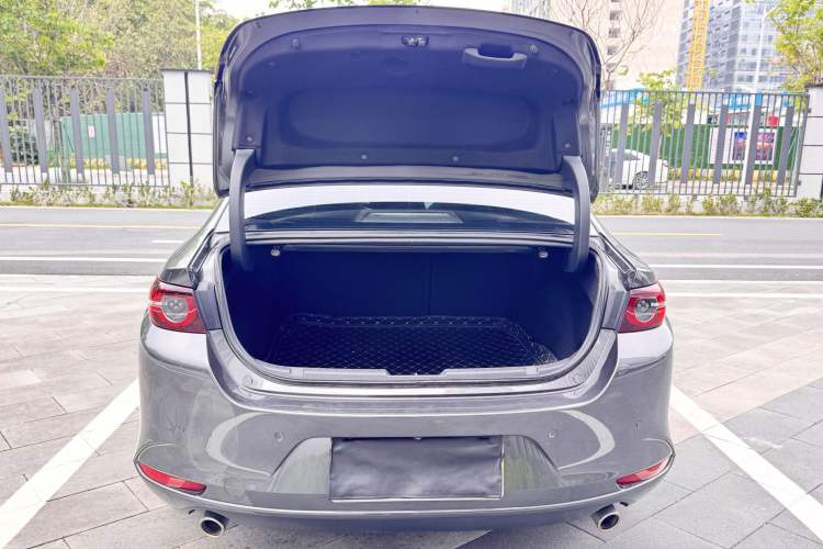 Used Mazda 3 Axela 2022 2.0L Automatic Zhiya Edition Trunk