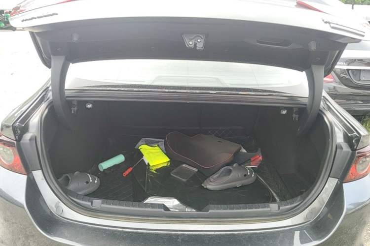 Used Mazda 3 Axela 2022 2.0L Automatic Premium Black Obsidian Edition Trunk