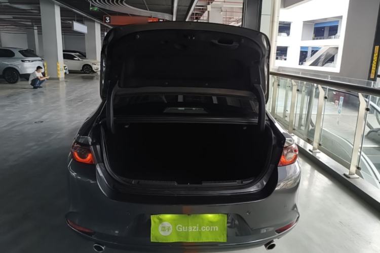 Used Mazda 3 Axela 2022 2.0L Automatic Zhiya Edition Trunk