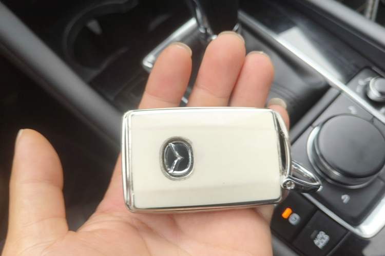 Used Mazda 3 Axela 2022 2.0L Automatic Zhiya Edition Vehicle Key