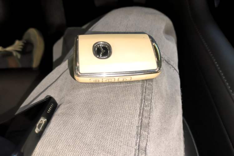 Used Mazda 3 Axela 2022 2.0L Automatic Zhiyao Edition Vehicle Key