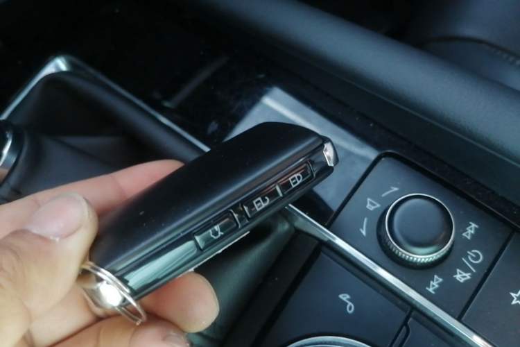 Used Mazda 3 Axela 2022 2.0L Automatic Zhiya Edition Vehicle Key