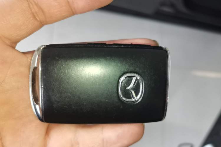 Used Mazda 3 Axela 2022 2.0L Automatic Zhi Rui Edition Vehicle Key