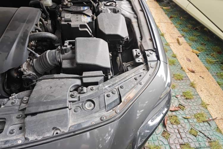 Used Mazda 3 Axela 2022 2.0L Automatic ZhiZun Edition Engine Bay Left