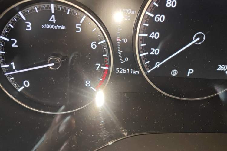 Used Mazda 3 Axela 2022 2.0L Automatic ZhiZun Edition Odometer Close Up