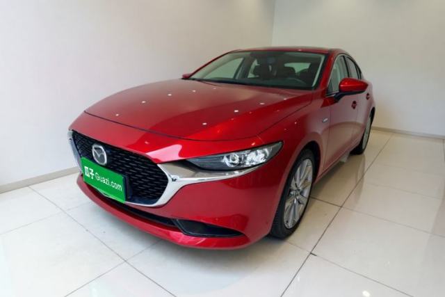 Ojetý Mazda 3 Axela 2022 2.0L Automatic ZhiXuan Edition