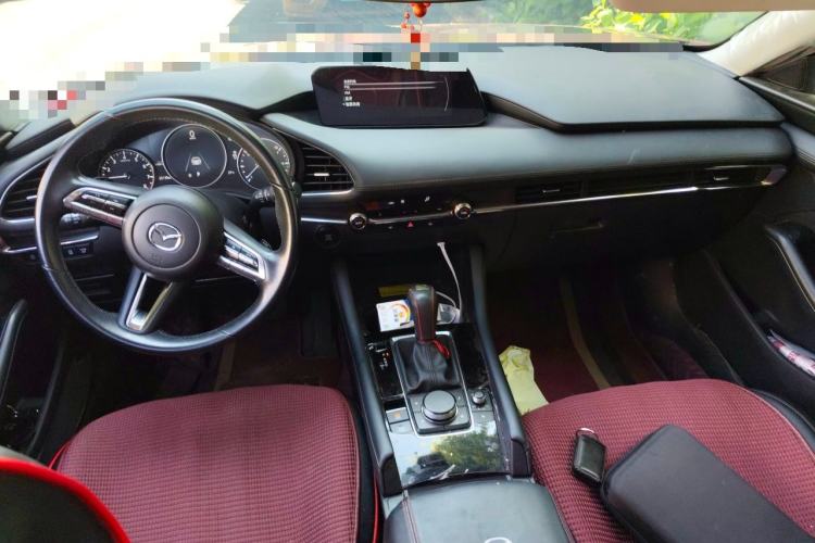 Used Mazda 3 Axela 2022 2.0L Automatic ZhiXuan Edition Center Console