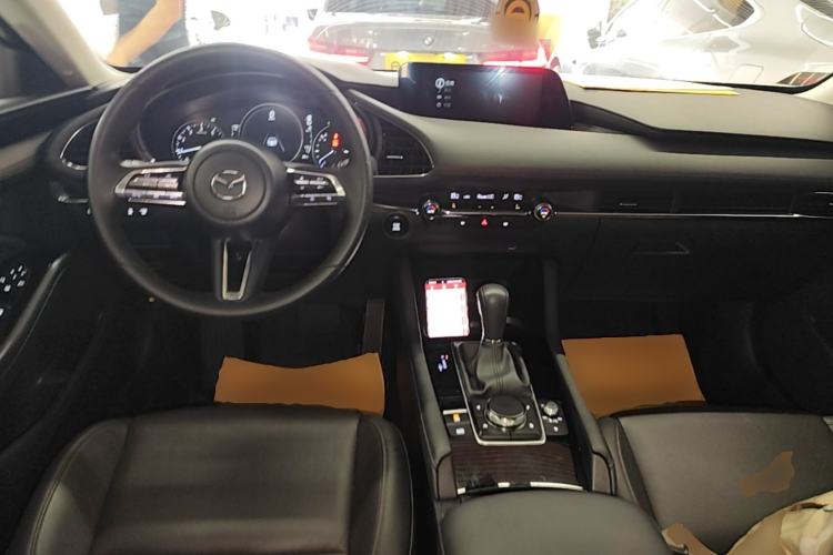 Used Mazda 3 Axela 2022 2.0L Automatic Zhiya Edition Center Console