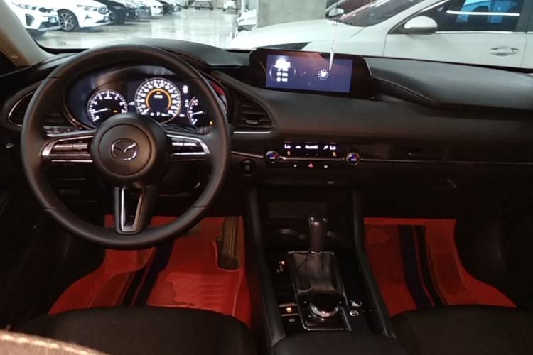 Used Mazda 3 Axela 2022 2.0L Automatic ZhiXuan Edition Center Console