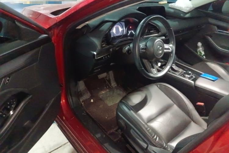Used Mazda 3 Axela 2022 2.0L Automatic Zhiya Edition Driver Seat