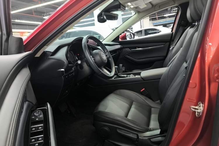 Used Mazda 3 Axela 2022 2.0L Automatic Zhiya Edition Driver Seat