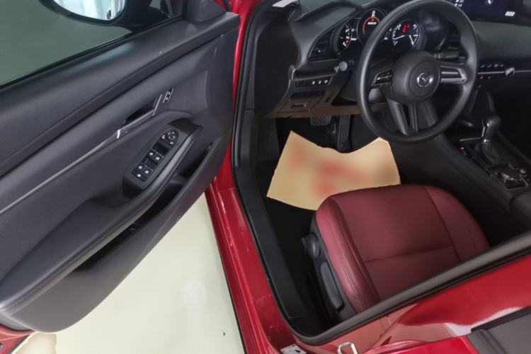 Used Mazda 3 Axela 2022 2.0L Automatic Zhiqing Edition Driver Seat