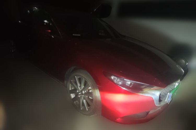 Used Mazda 3 Axela 2022 2.0L Automatic Zhiya Edition Front Right 45 Deg