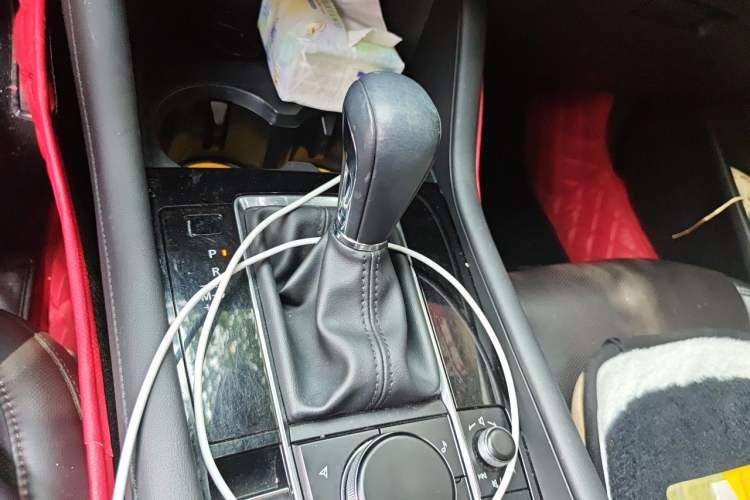 Used Mazda 3 Axela 2022 2.0L Automatic Zhiya Edition Gear Lever