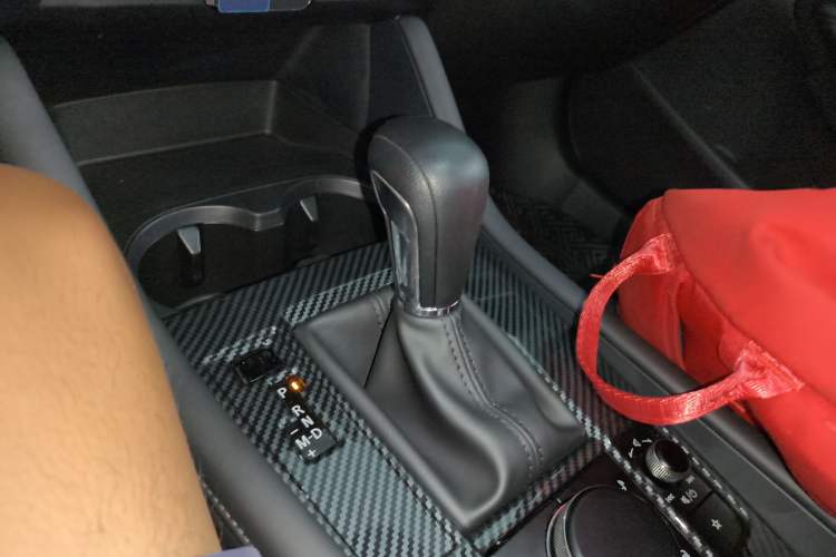 Used Mazda 3 Axela 2022 2.0L Automatic Zhiqing Edition Gear Lever