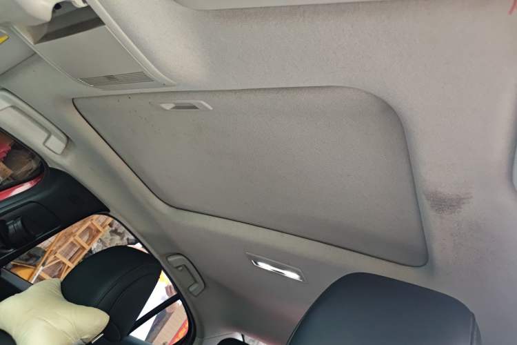 Used Mazda 3 Axela 2022 2.0L Automatic Zhiya Edition Headliner