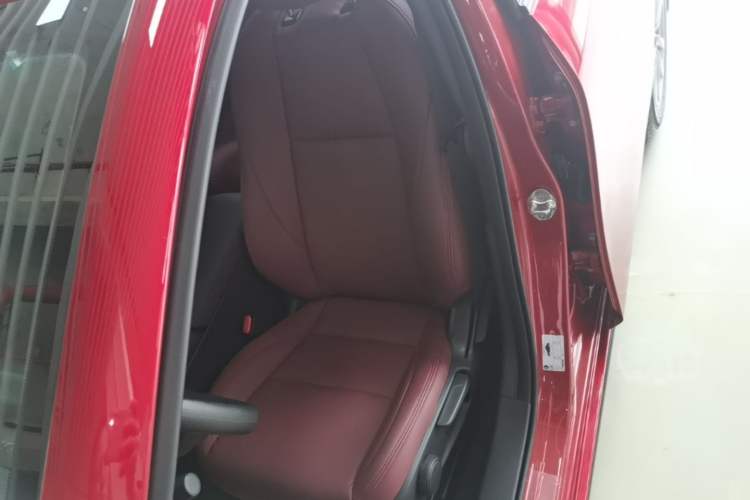 Used Mazda 3 Axela 2022 2.0L Automatic Zhiqing Edition Left Front Seat