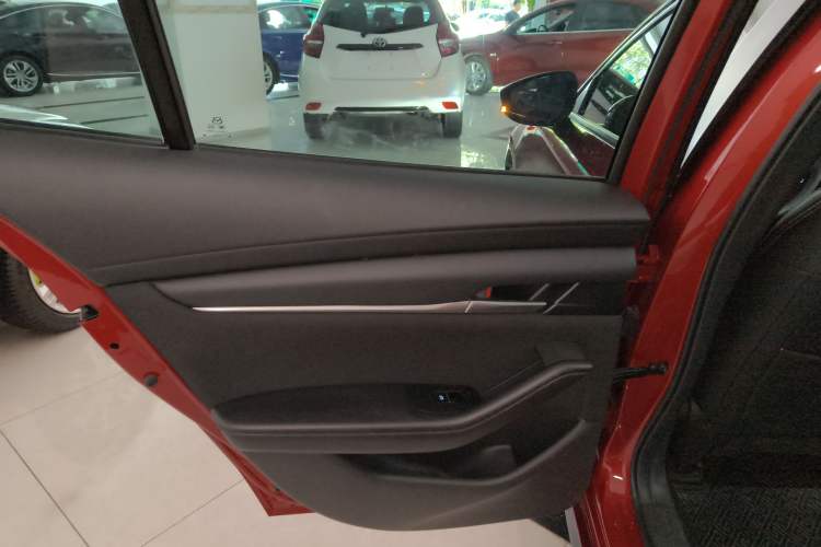 Used Mazda 3 Axela 2022 2.0L Automatic Zhiqing Edition Left Rear Door Interior