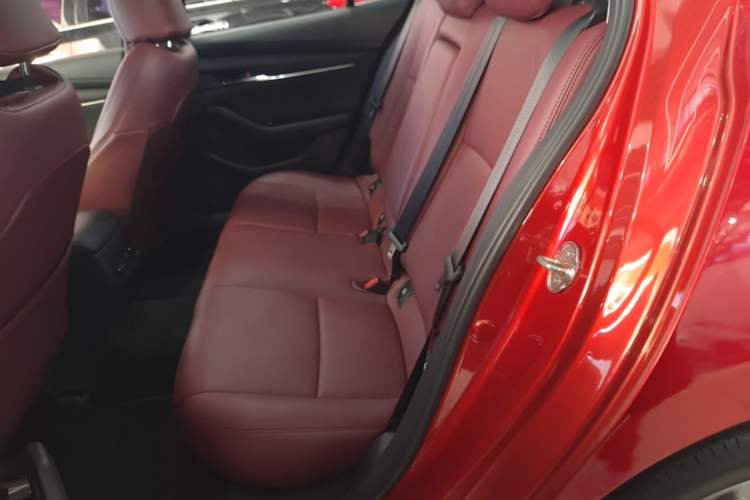 Used Mazda 3 Axela 2022 2.0L Automatic ZhiXuan Edition Left Rear Seat