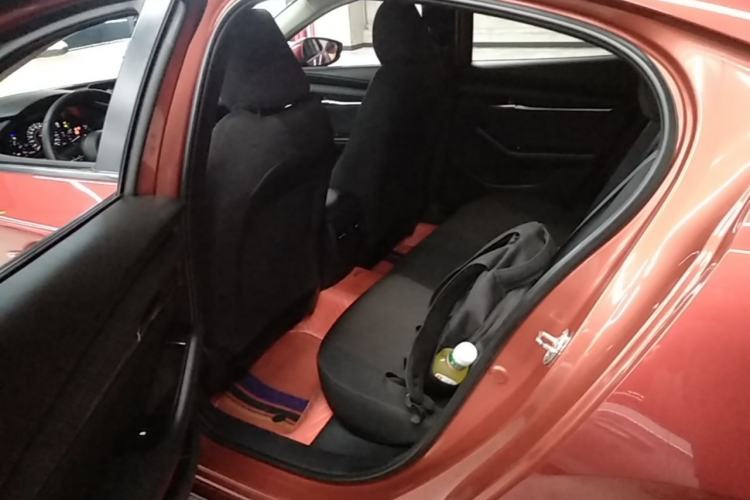 Used Mazda 3 Axela 2022 2.0L Automatic ZhiXuan Edition Left Rear Seat