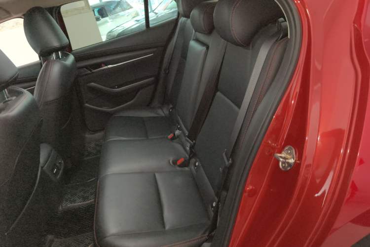 Used Mazda 3 Axela 2022 2.0L Automatic Zhiqing Edition Left Rear Seat