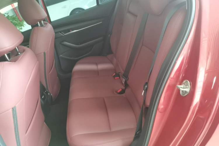 Used Mazda 3 Axela 2022 2.0L Automatic Zhiqing Edition Left Rear Seat