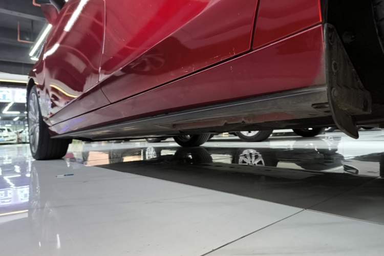 Used Mazda 3 Axela 2022 2.0L Automatic Zhiya Edition Left Side Sill
