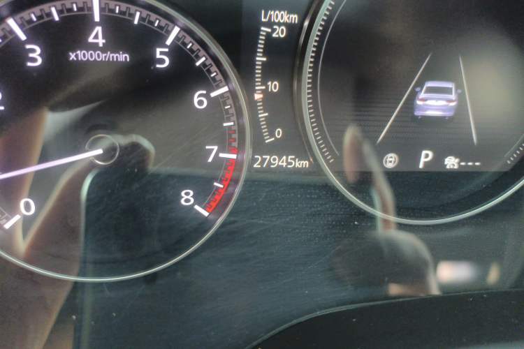 Used Mazda 3 Axela 2022 2.0L Automatic Zhi Rui Edition Odometer Close Up