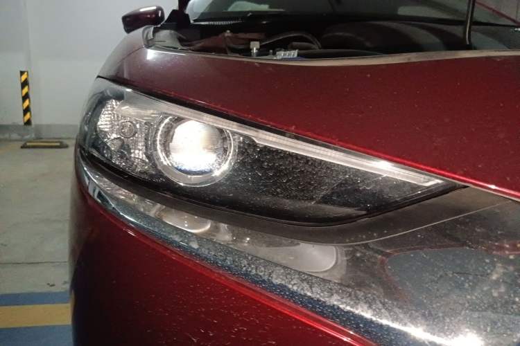 Used Mazda 3 Axela 2022 2.0L Automatic Zhiya Edition Right Front Headlight