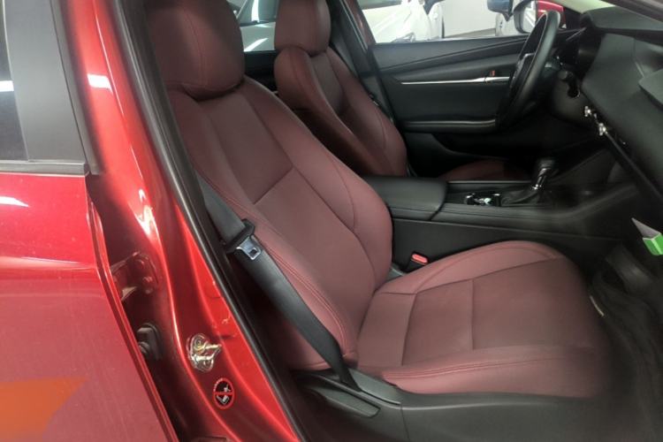 Used Mazda 3 Axela 2022 2.0L Automatic Zhiqing Edition Right Front Seat