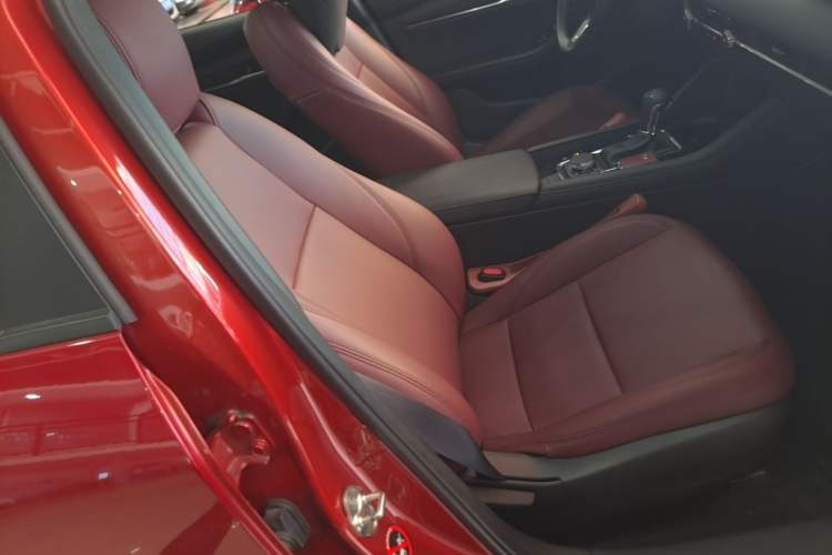 Used Mazda 3 Axela 2022 2.0L Automatic ZhiXuan Edition Right Front Seat