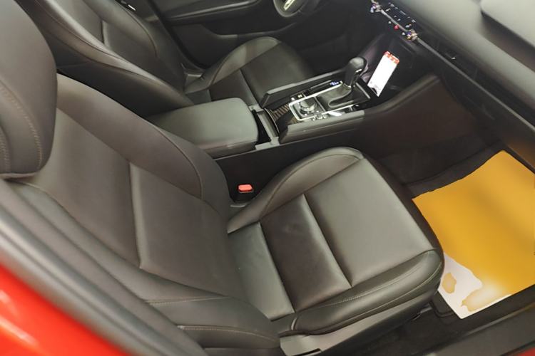Used Mazda 3 Axela 2022 2.0L Automatic Zhiya Edition Right Front Seat