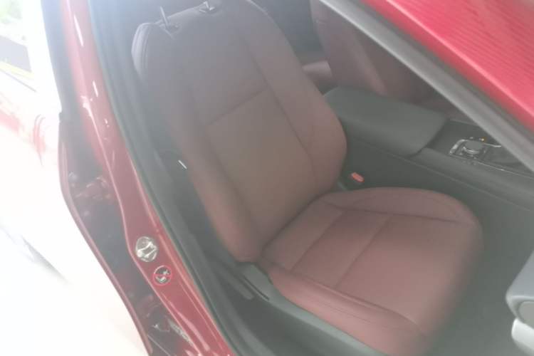 Used Mazda 3 Axela 2022 2.0L Automatic Zhiqing Edition Right Front Seat