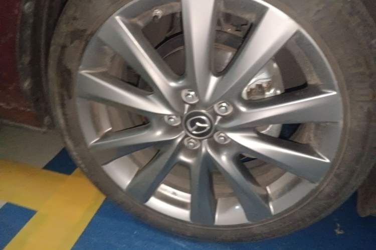 Used Mazda 3 Axela 2022 2.0L Automatic Zhiya Edition Right Front Wheel Hub