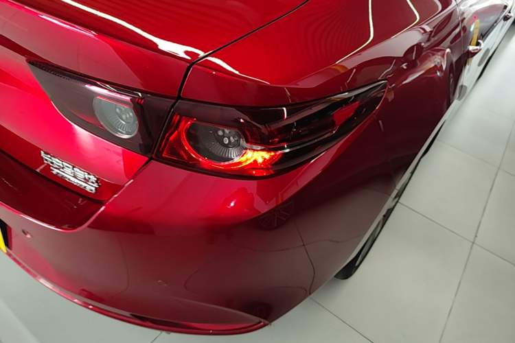 Used Mazda 3 Axela 2022 2.0L Automatic Zhiya Edition Right Rear Taillight
