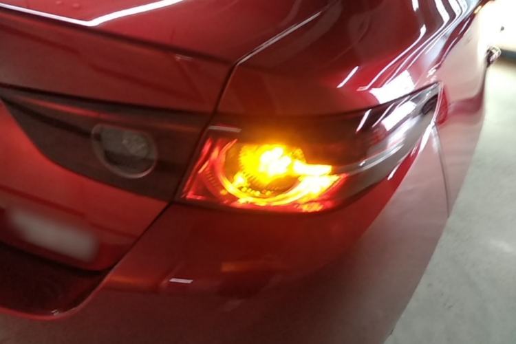 Used Mazda 3 Axela 2022 2.0L Automatic ZhiXuan Edition Right Rear Taillight