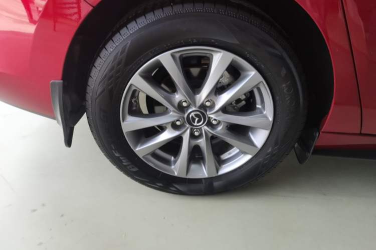 Used Mazda 3 Axela 2022 2.0L Automatic Zhiqing Edition Right Rear Wheel Hub