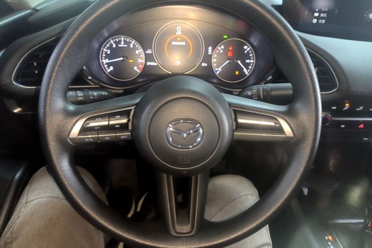 Used Mazda 3 Axela 2022 2.0L Automatic Zhiqing Edition Steering Wheel