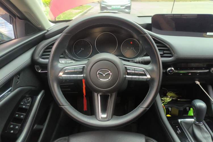 Used Mazda 3 Axela 2022 2.0L Automatic Zhi Rui Edition Steering Wheel