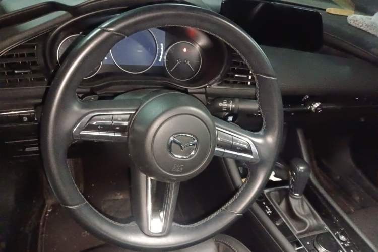 Used Mazda 3 Axela 2022 2.0L Automatic Zhiya Edition Steering Wheel