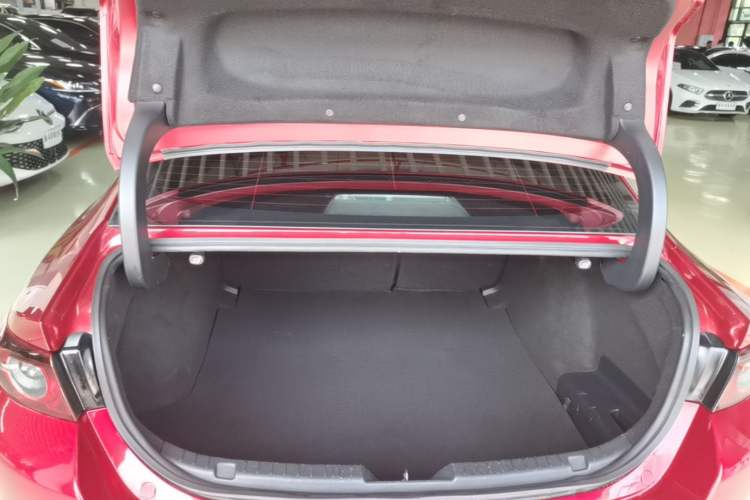 Used Mazda 3 Axela 2022 2.0L Automatic Zhiqing Edition Trunk